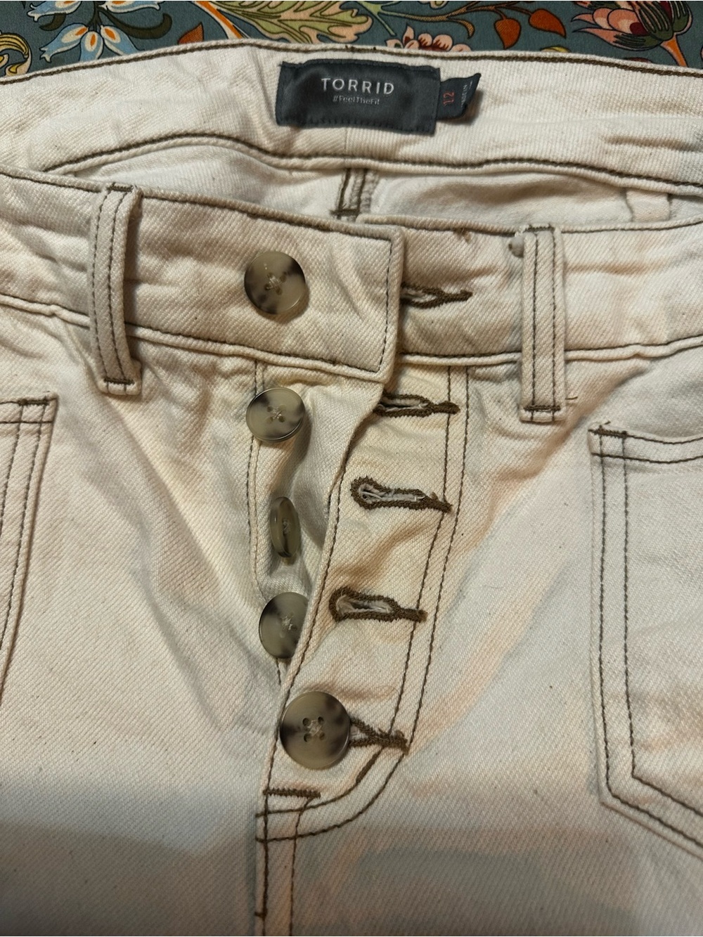 torrid Cream Button-Fly cropped wide legged jeans